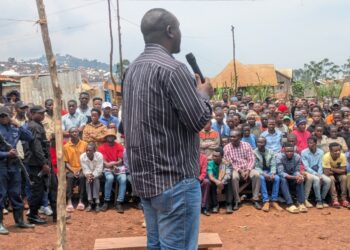 Kabare/AFC-M23: Meeting citoyen à Mudusa, l’administrateur du territoire, Elie Rubabura Espoir appelle à la vigilance et à l’engagement communautaire