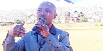 Bukavu–Panzi : le bourgmestre Eugène Mubalama annonce l’arrestation du présumé spoliateur du triangle de Kamagema et promet la démolition de l’édifice sans délai