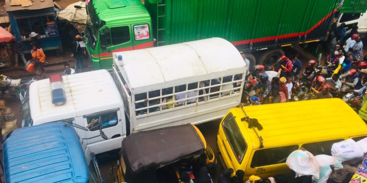 Bukavu: la société civile de Cahi alerte sur un chaos routier au carrefour stratégique de Kadutu