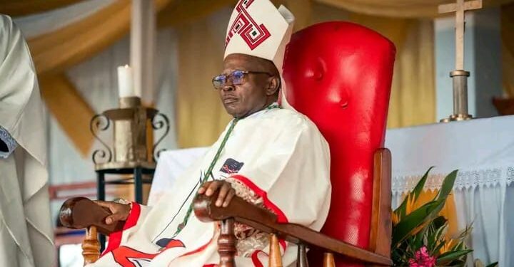 Uvira : « Une arme est faite pour protéger, non pour tirer sur la population », martèle Mgr Sébastien Muyengo