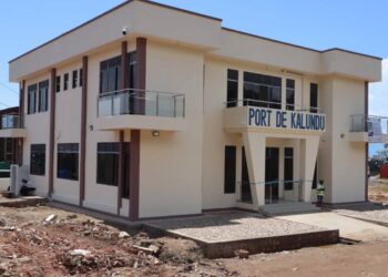 Uvira : la reprise du trafic lacustre s’accompagne d’une hausse des taxes et des prix des denrées au port de Kalundu