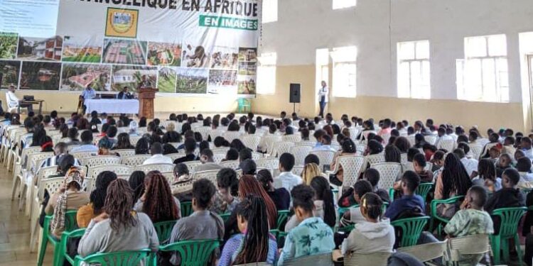 Bukavu-UEA : une conférence scientifique alerte sur le lien étroit entre dégradation de l’environnement et santé humaine