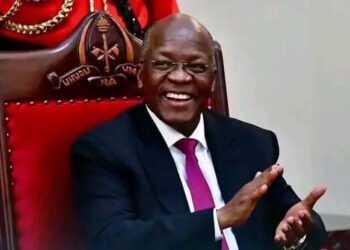 Tanzanie : cinq ans après sa disparition, l’héritage contrasté du Président John Magufuli ravivé