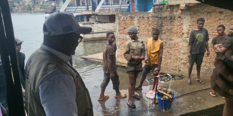 Bukavu: le marché Beach muhanzi desservi en eau potable, effort du maire de la ville sous l’AFC-M23 