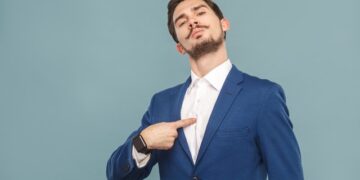 Édito : Pourquoi certains agents de l’État se montrent-ils parfois orgueilleux ?