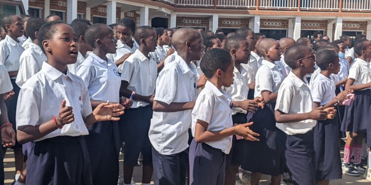 Sud-Kivu 1 : plus de 102 000 élèves participent à l’ENAFEP 2026, les autorités appellent à l’intégrité